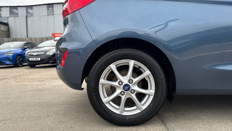 Ford Fiesta 1.1 Zetec 3dr Petrol Hatchback